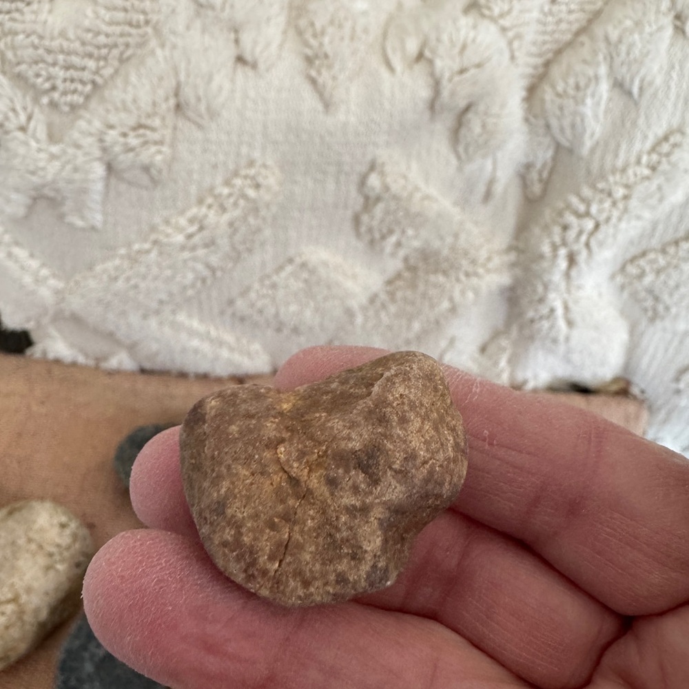 8 Heart Shaped Rocks - Picture 13 of 15